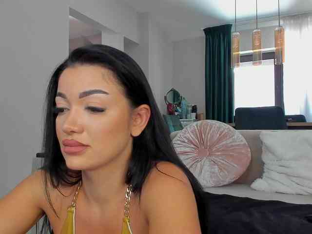 RheaSinn webcam