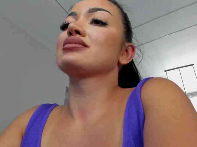 cam chatting RheaSinn