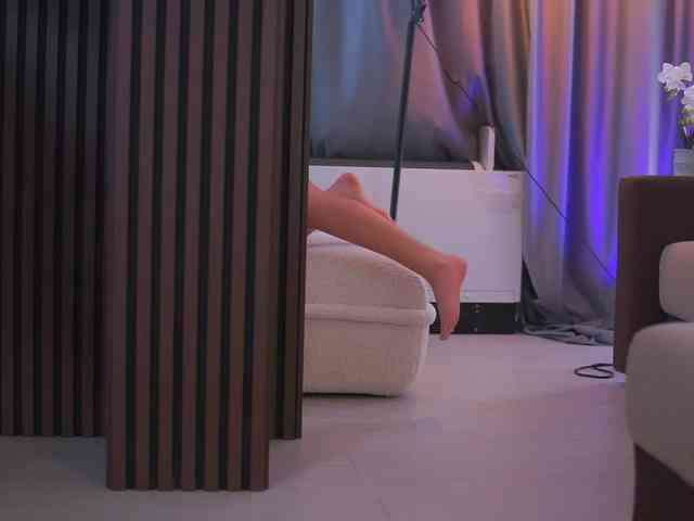 RheaSinn webcam