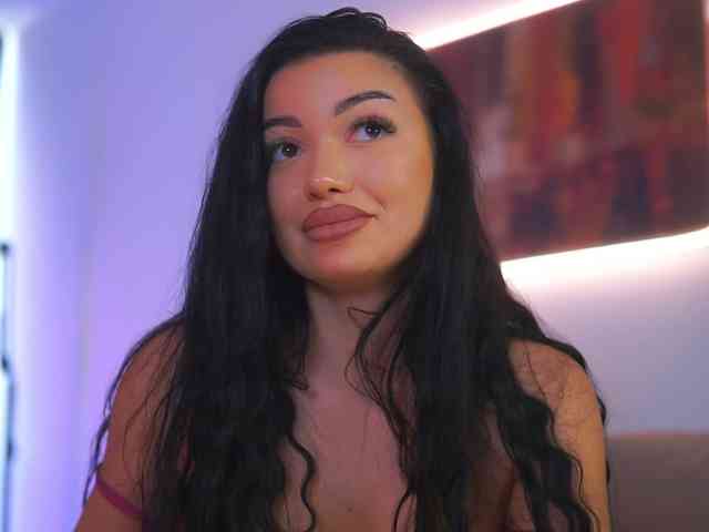 RheaSinn webcam