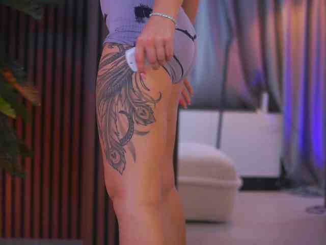 RheaSinn webcam
