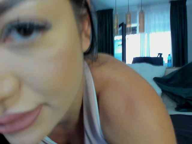 RheaSinn webcam