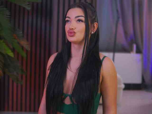 RheaSinn webcam