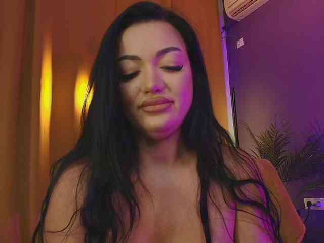 RheaSinn webcam