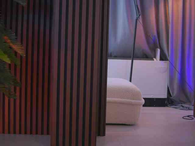 RheaSinn webcam