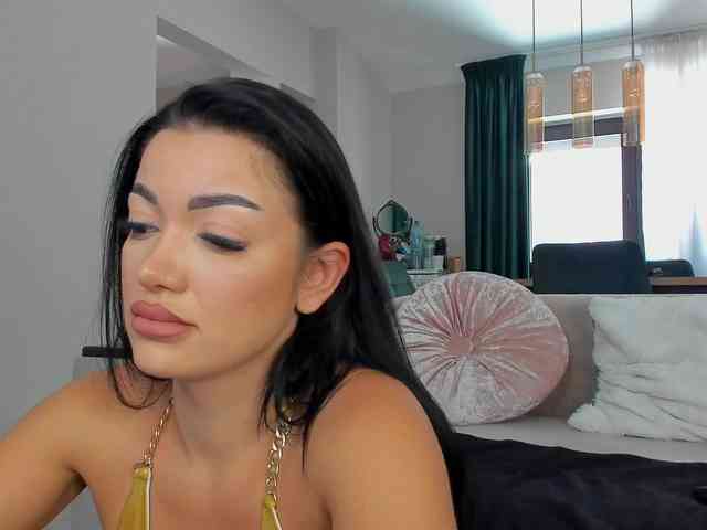 RheaSinn webcam