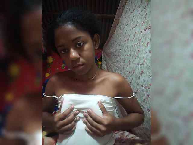 jouliana24 webcam