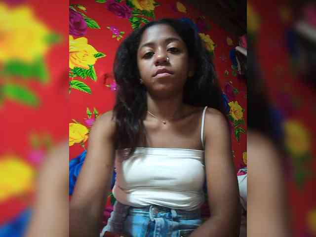 jouliana24 webcam