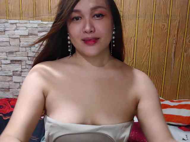 AnaLeahTS69