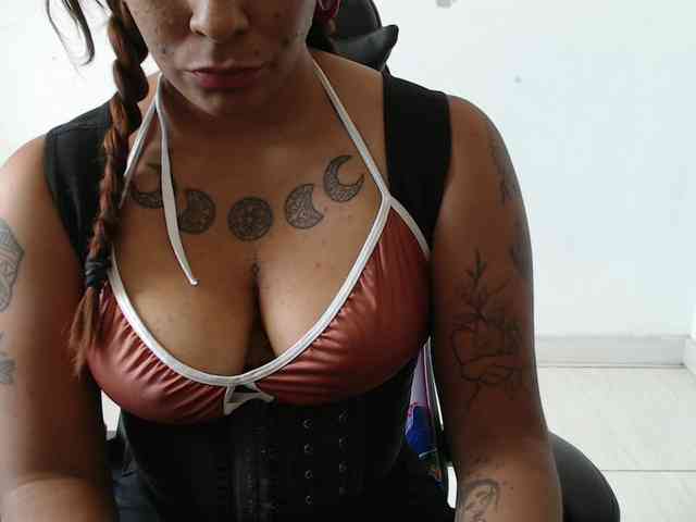 Barbara13a webcam
