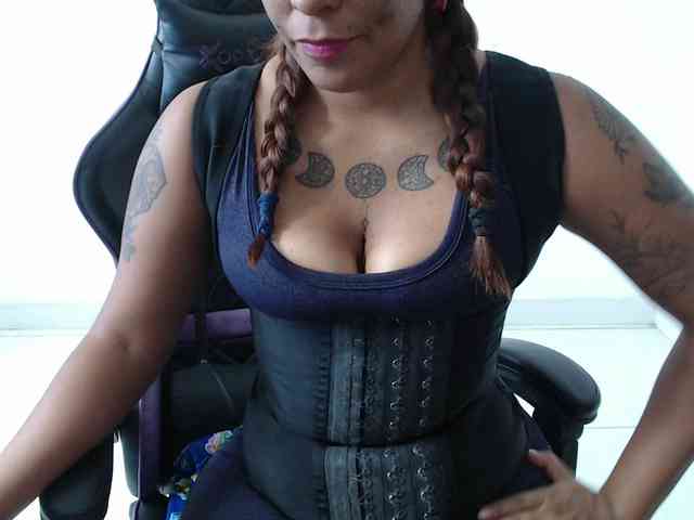 Barbara13a webcam
