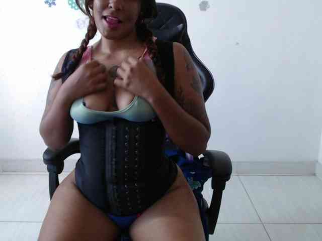 Barbara13a webcam