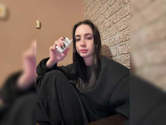 Kurama27's BongaCams show and profile