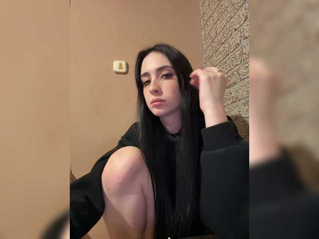 Kurama27's BongaCams show and profile