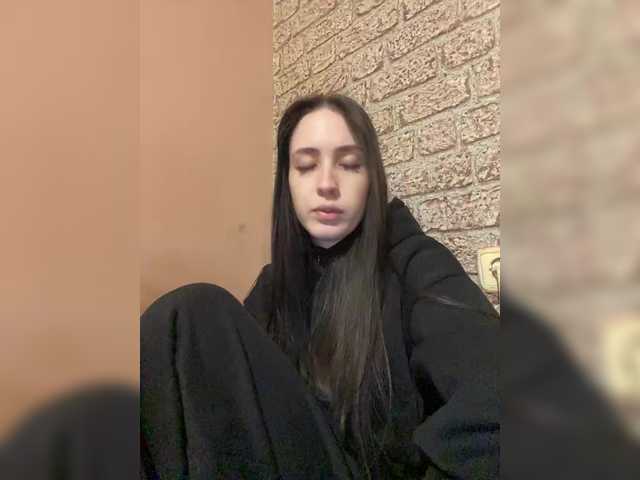 Hikikomori27 preview