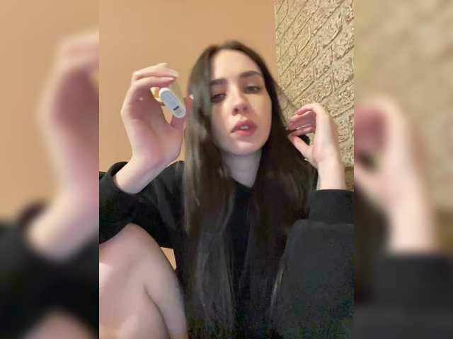 Kurama27's BongaCams show and profile