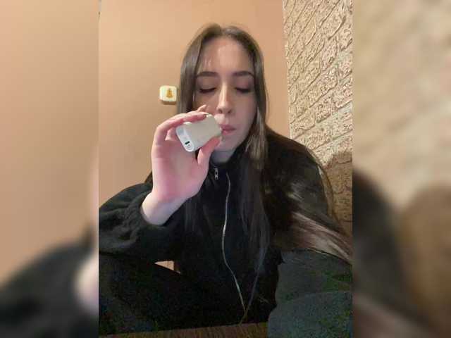 Kurama27's BongaCams show and profile