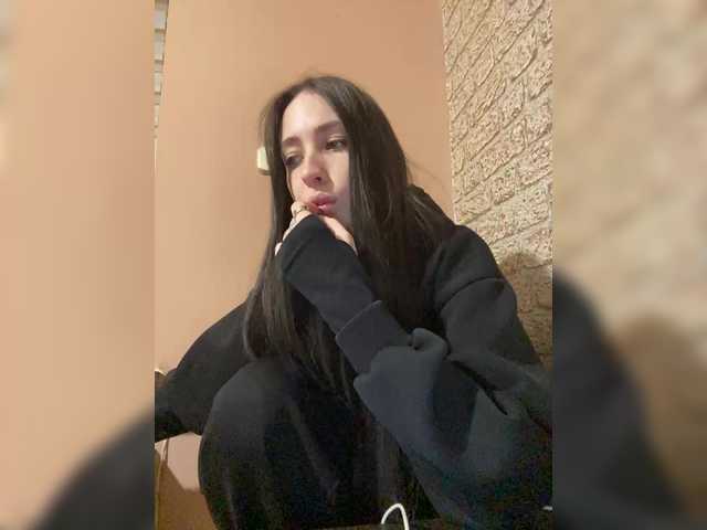 Kurama27's BongaCams show and profile