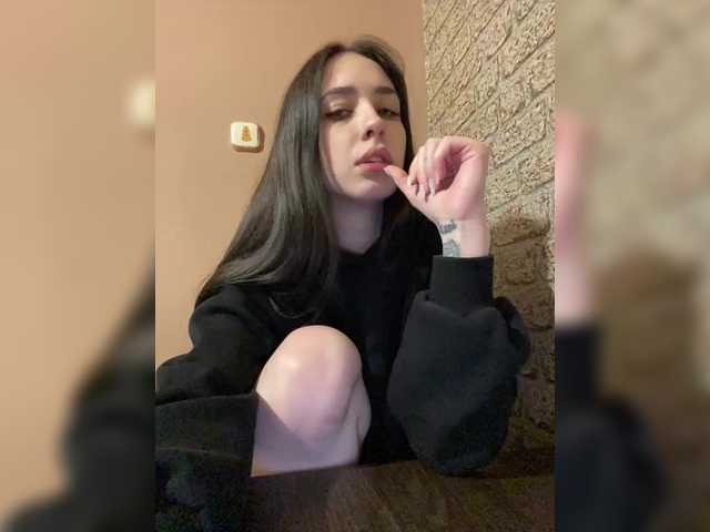 Kurama27's BongaCams show and profile