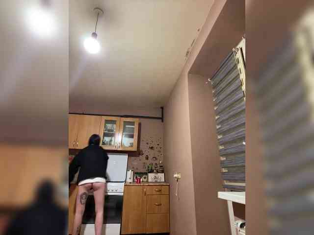 Hikikomori27 webcam