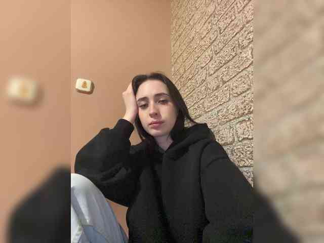 Hikikomori27 webcam