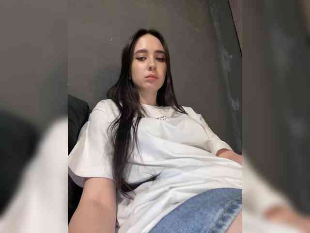 Hikikomori27 webcam