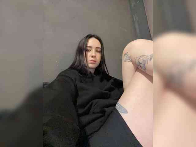 Hikikomori27 webcam