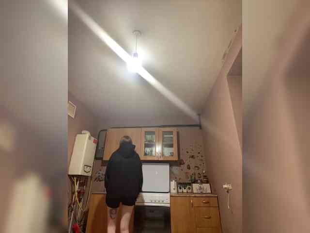 Hikikomori27 webcam