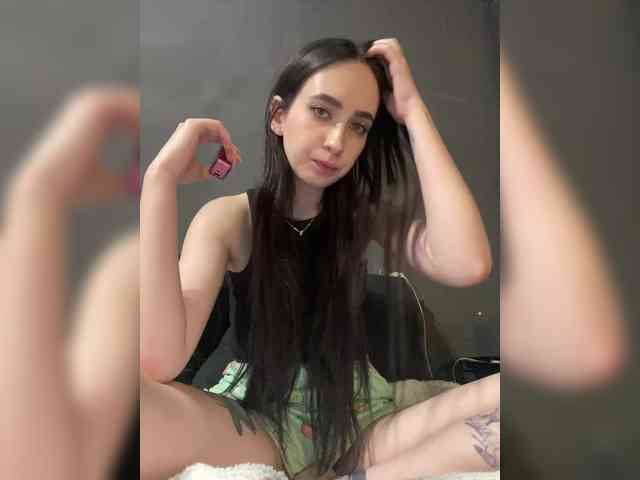 Hikikomori27 webcam