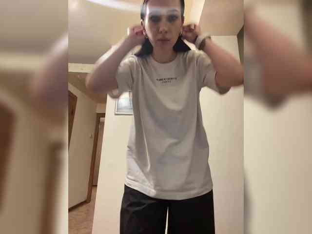 Hikikomori27 webcam