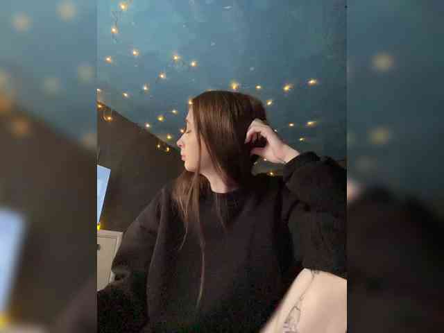 Hikikomori27 webcam