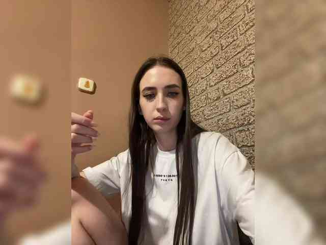 Hikikomori27 webcam