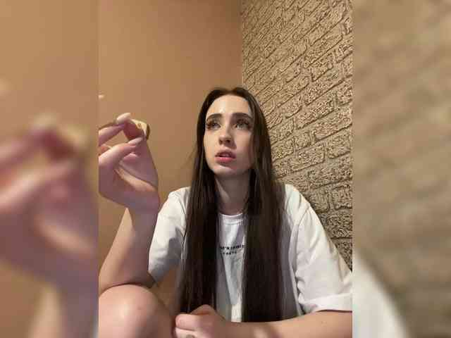 Hikikomori27 webcam