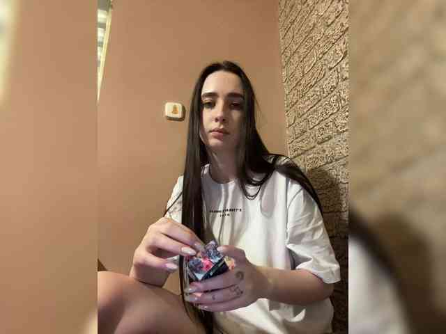 Hikikomori27 webcam