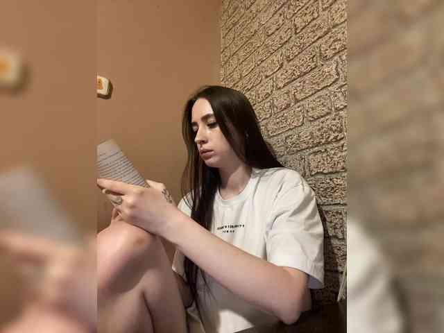 Hikikomori27 webcam