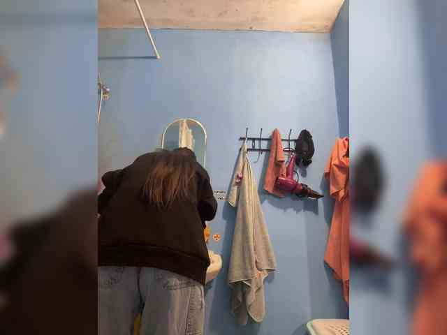 Hikikomori27 webcam