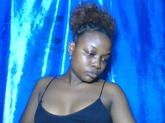 Labella204's BongaCams show and profile