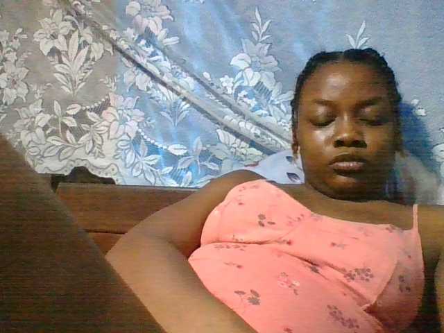 Labella204's BongaCams show and profile