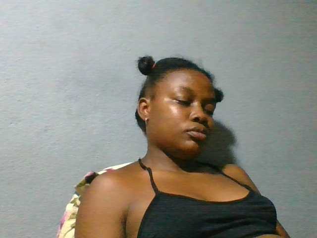 Labella204, une amatrice française avec qui discuter et avoir du sexe