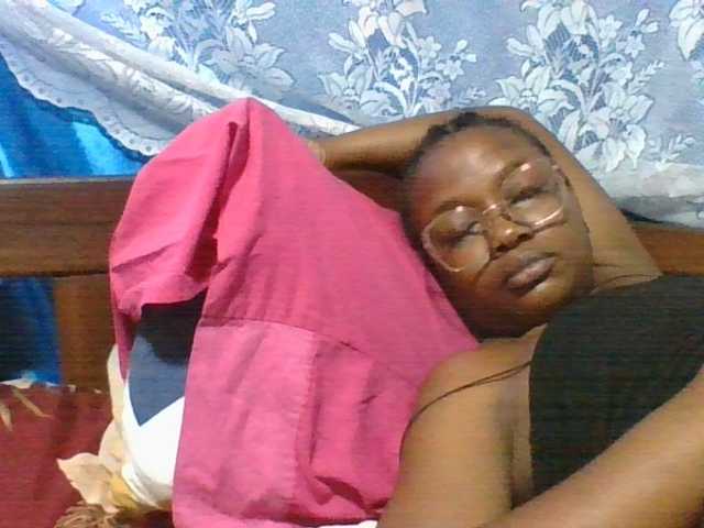 Labella204, une amatrice française avec qui discuter et avoir du sexe