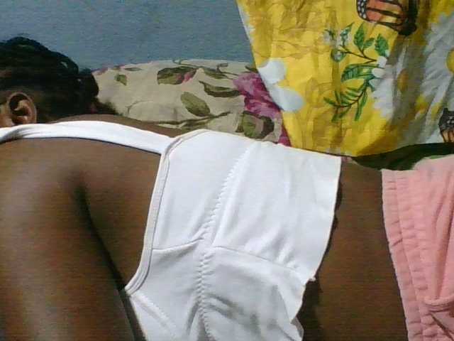 Labella204's BongaCams show and profile