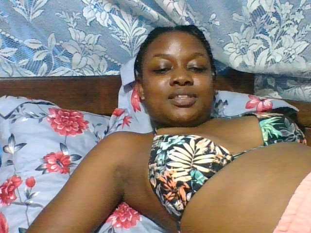 Labella204, une amatrice française avec qui discuter et avoir du sexe