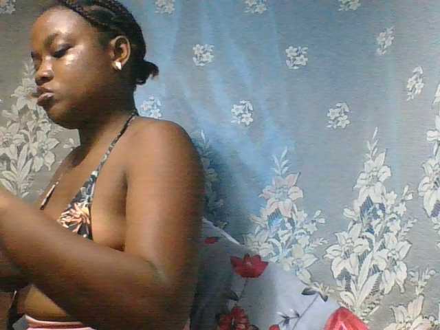 Labella204's BongaCams show and profile