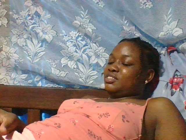 Labella204's BongaCams show and profile