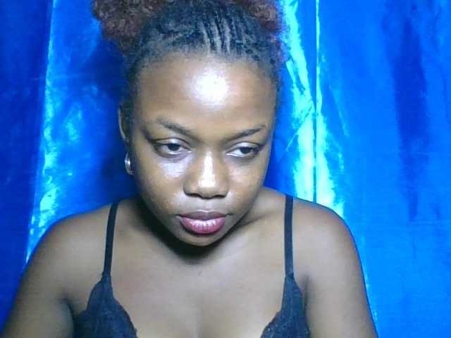 Labella204's BongaCams show and profile