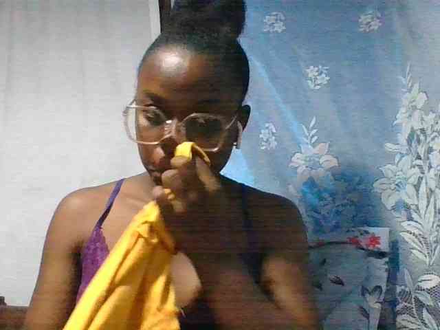 Labella204 webcam