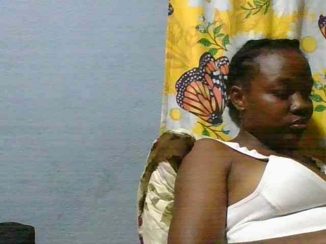 Labella204 Live Webcam on BongaCams