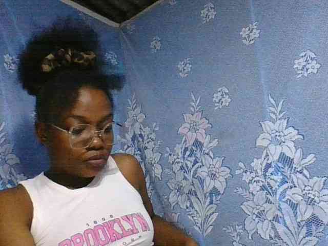 Labella204 webcam