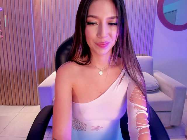 TaraLawrence's BongaCams show and profile