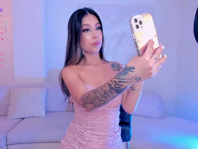 TaraLawrence's BongaCams show and profile